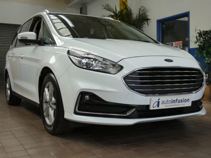 2025 Ford Galaxy