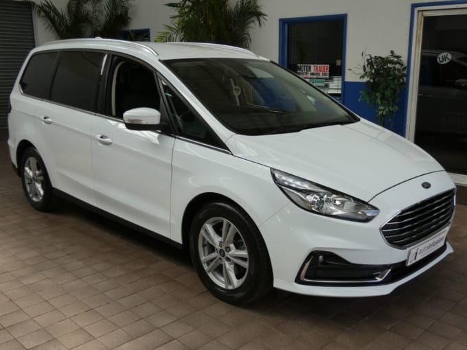 2025 Ford Galaxy