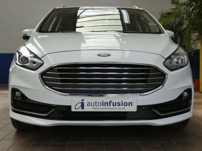 2025 Ford Galaxy