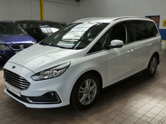 2025 Ford Galaxy