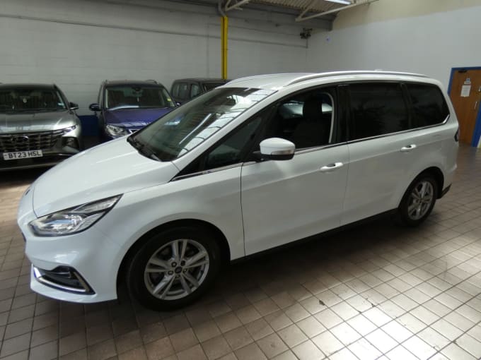 2025 Ford Galaxy
