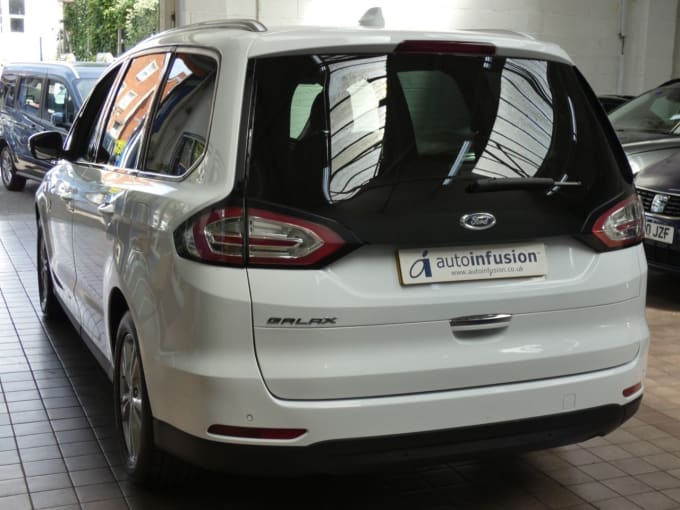 2025 Ford Galaxy