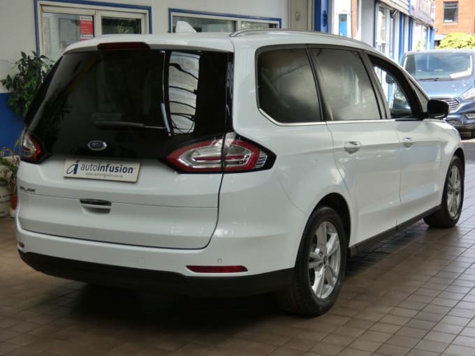 2025 Ford Galaxy