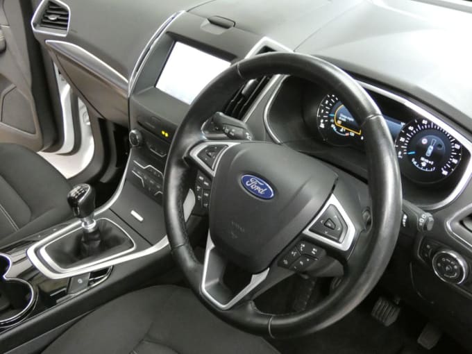 2025 Ford Galaxy