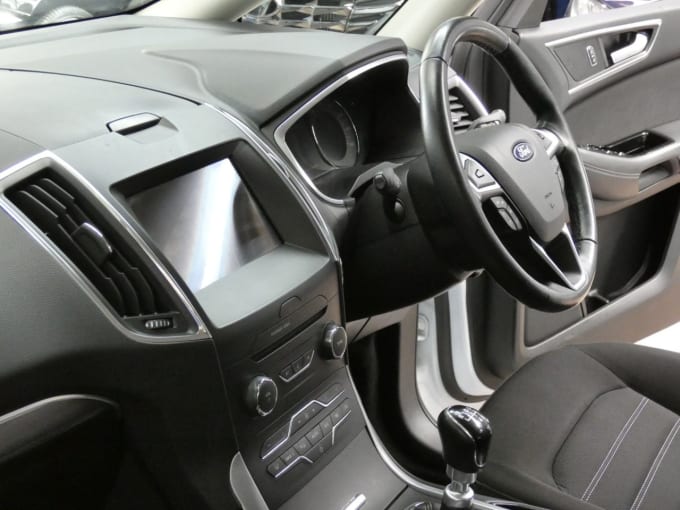 2025 Ford Galaxy