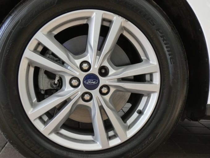 2025 Ford Galaxy