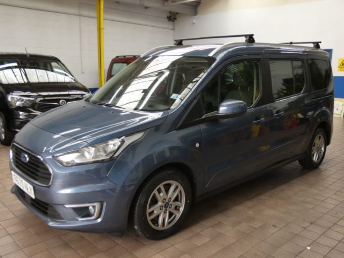 2025 Ford Grand Tourneo Connect