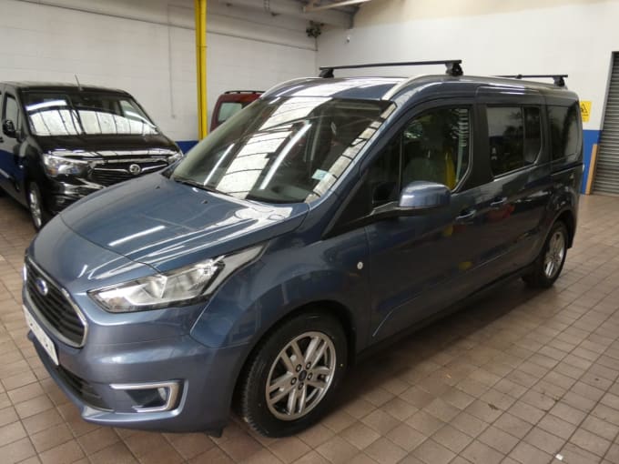 2025 Ford Grand Tourneo Connect