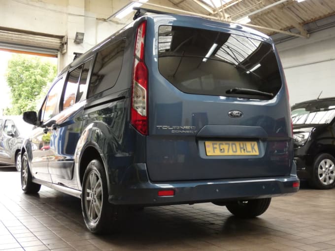 2025 Ford Grand Tourneo Connect