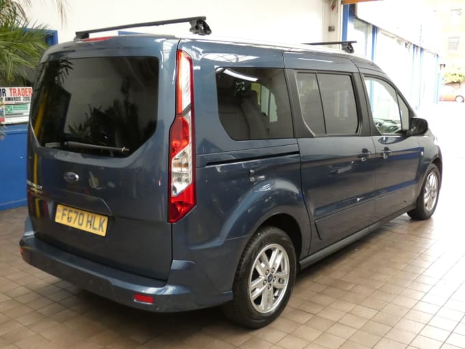 2025 Ford Grand Tourneo Connect