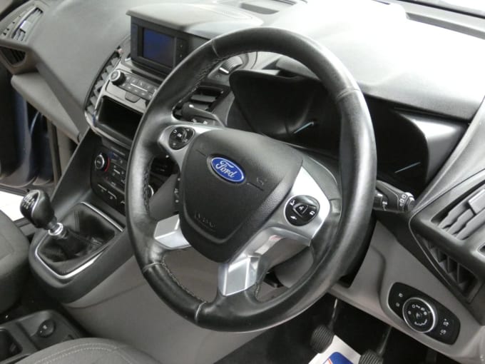 2025 Ford Grand Tourneo Connect