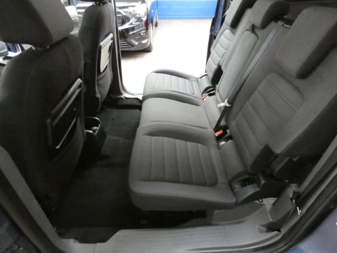 2025 Ford Grand Tourneo Connect