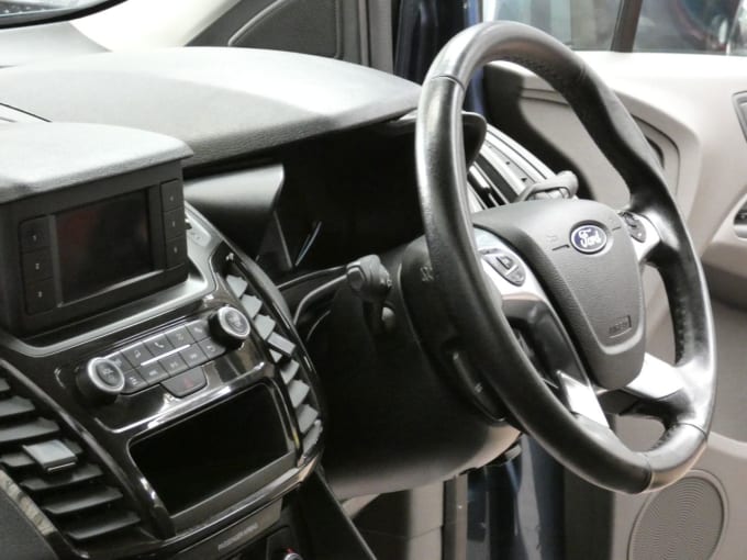 2025 Ford Grand Tourneo Connect