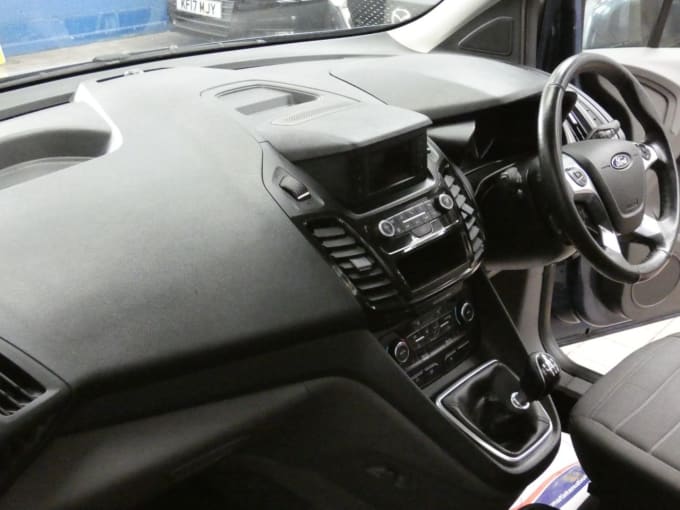 2025 Ford Grand Tourneo Connect
