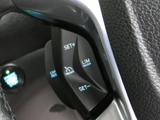2025 Ford Grand Tourneo Connect