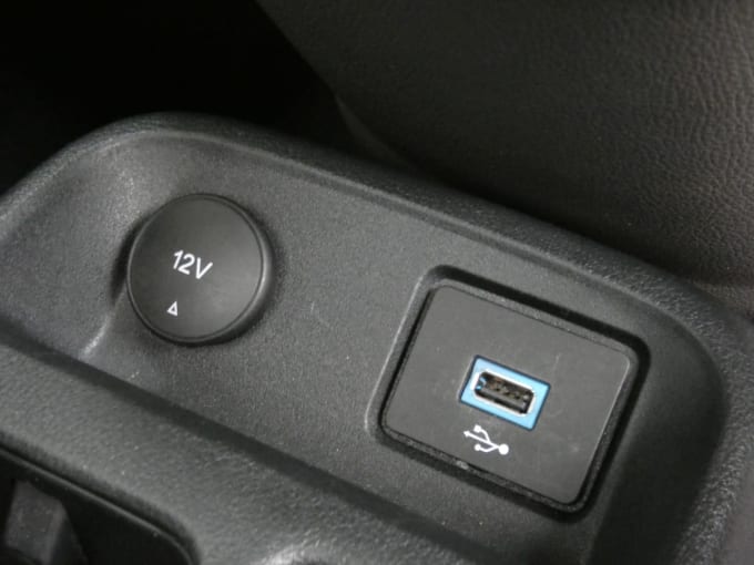 2025 Ford Grand Tourneo Connect