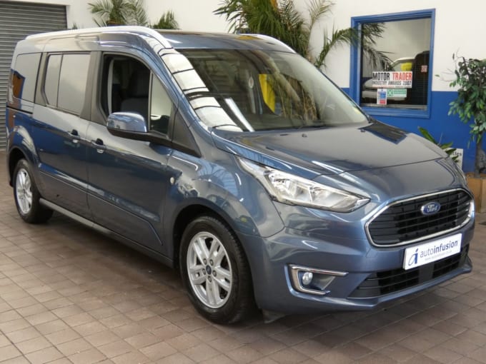 2025 Ford Grand Tourneo Connect