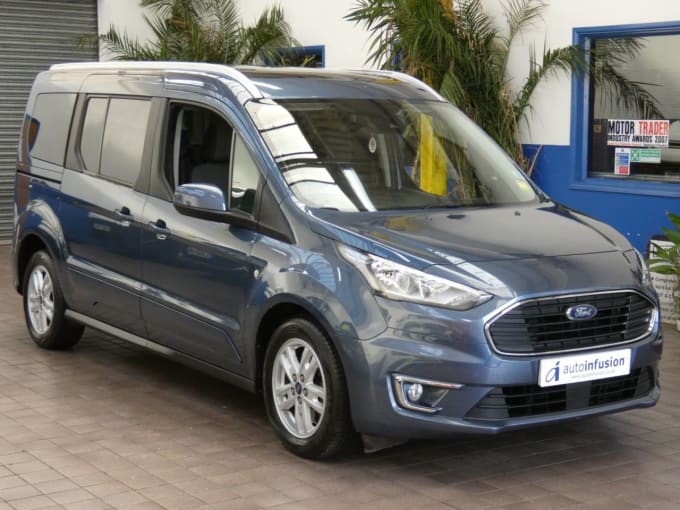 2025 Ford Grand Tourneo Connect