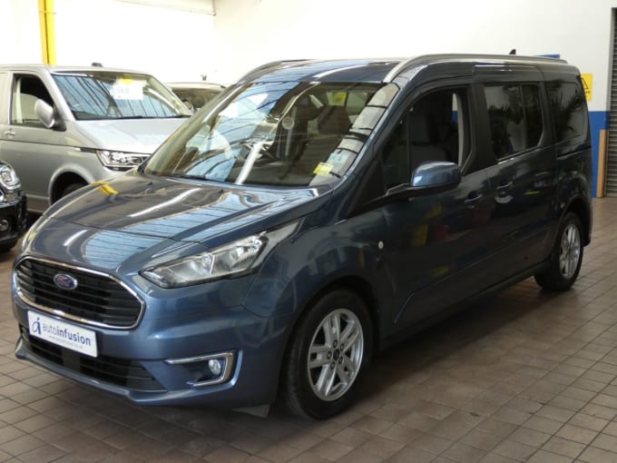 2025 Ford Grand Tourneo Connect