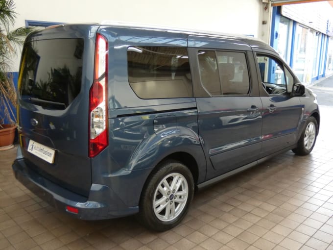 2025 Ford Grand Tourneo Connect