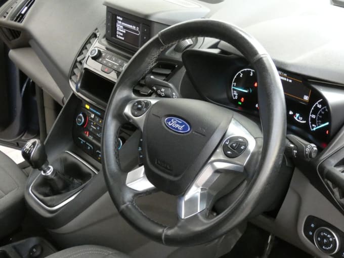 2025 Ford Grand Tourneo Connect