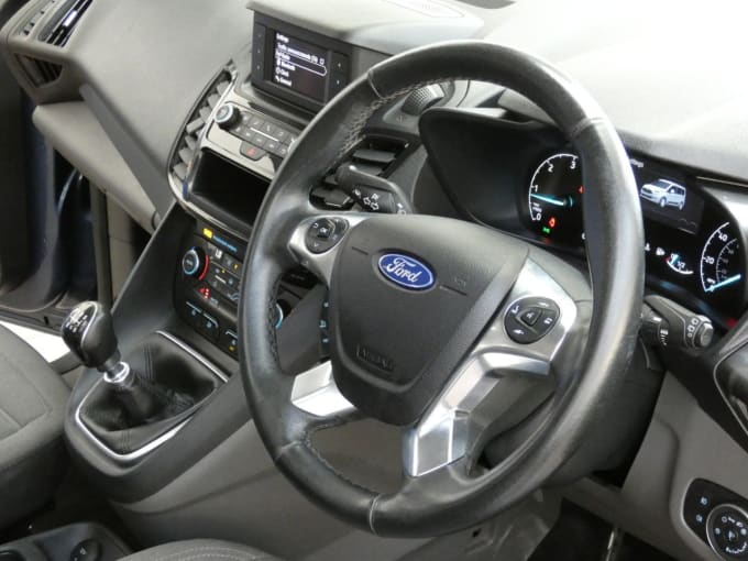 2025 Ford Grand Tourneo Connect