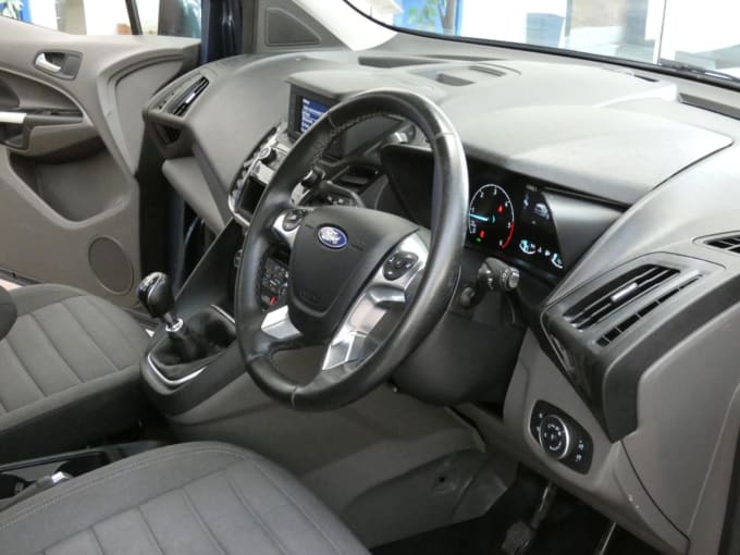 2025 Ford Grand Tourneo Connect