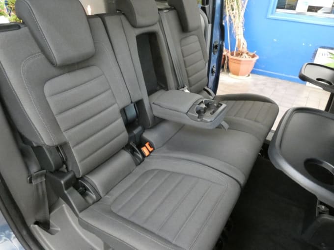 2025 Ford Grand Tourneo Connect