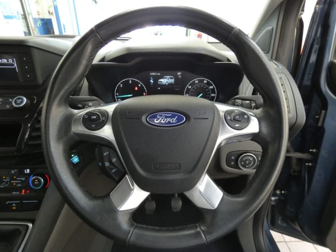 2025 Ford Grand Tourneo Connect