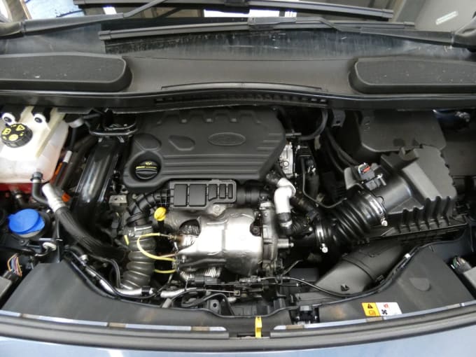 2025 Ford Grand Tourneo Connect