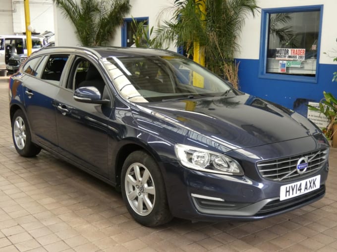 2025 Volvo V60