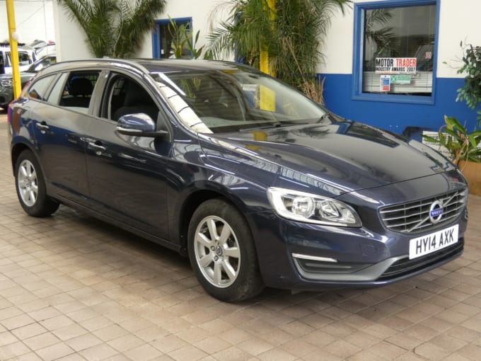 2025 Volvo V60