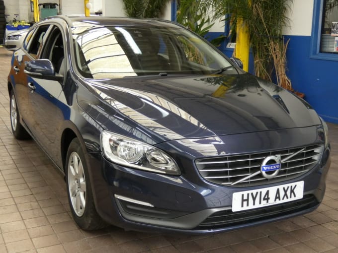 2025 Volvo V60