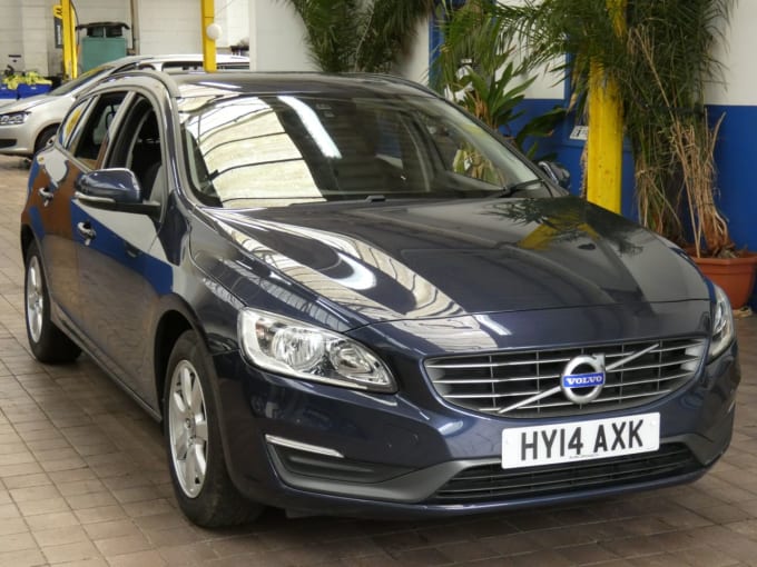 2025 Volvo V60