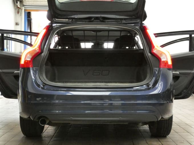 2025 Volvo V60