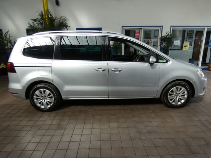 2025 Volkswagen Sharan