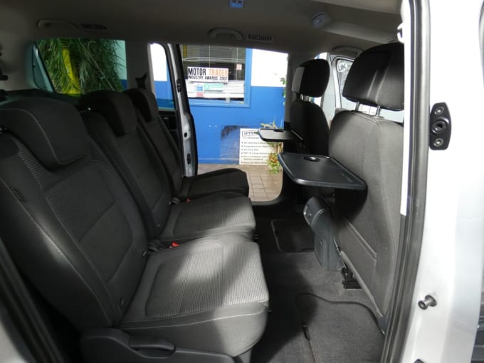 2025 Volkswagen Sharan