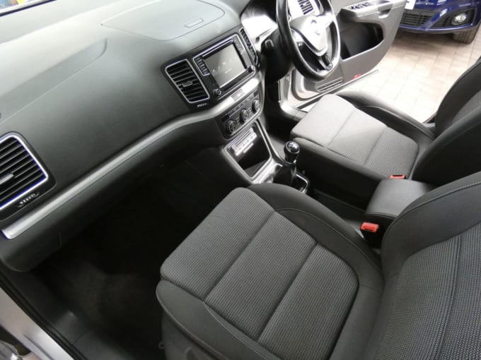 2025 Volkswagen Sharan