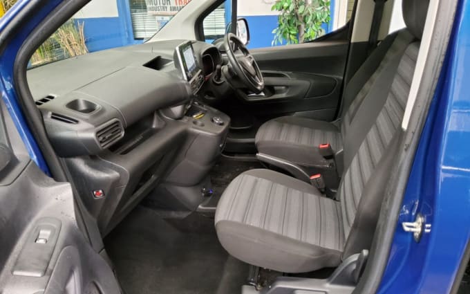 2025 Vauxhall Combo Life