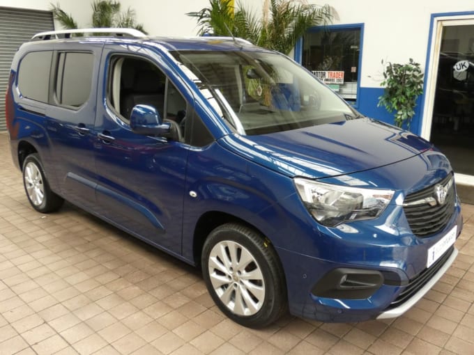 2025 Vauxhall Combo Life