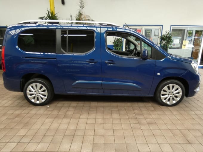 2025 Vauxhall Combo Life
