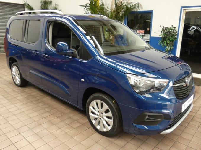 2025 Vauxhall Combo Life
