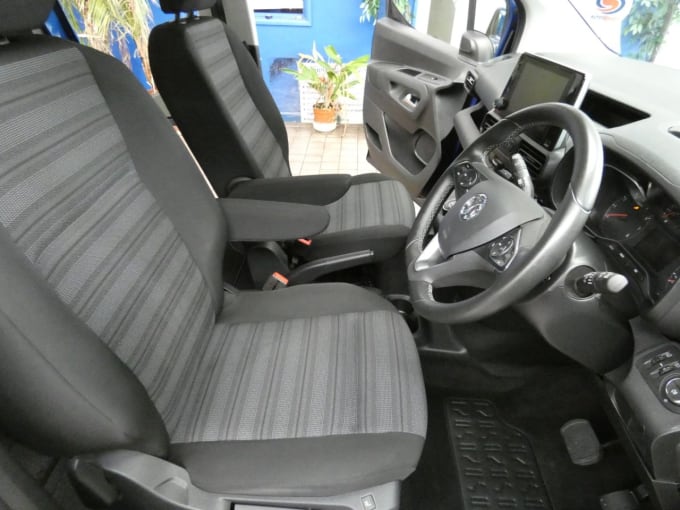 2025 Vauxhall Combo Life