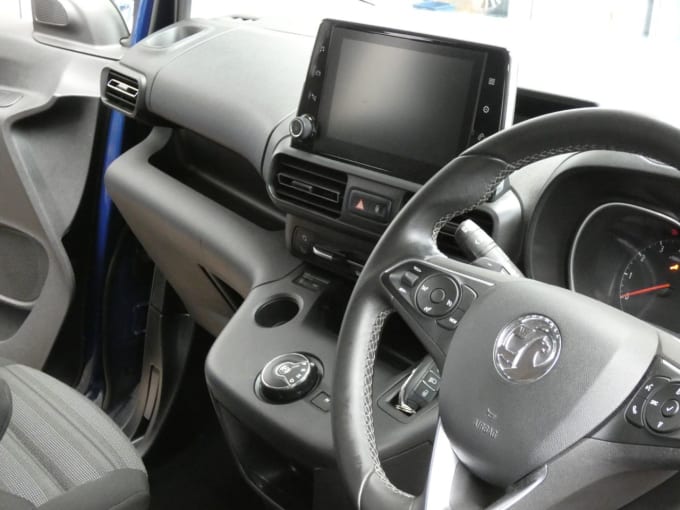 2025 Vauxhall Combo Life