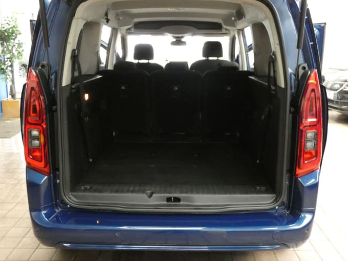 2025 Vauxhall Combo Life
