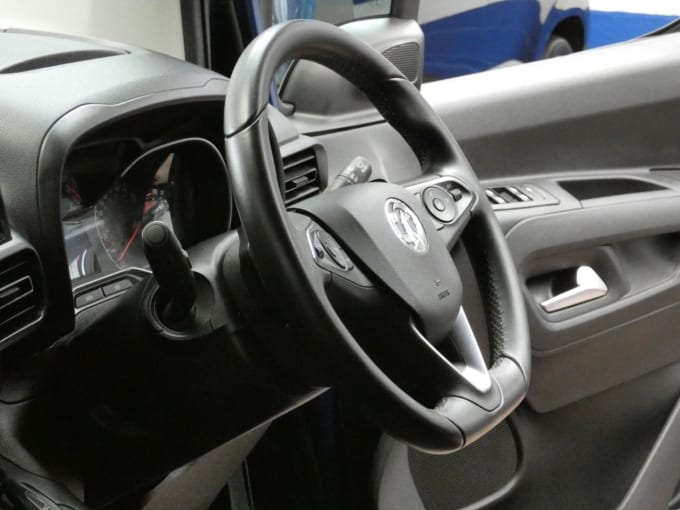 2025 Vauxhall Combo Life