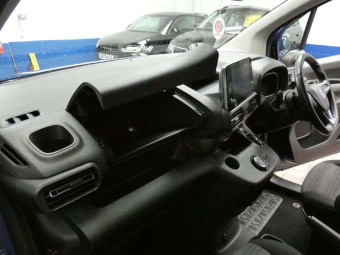 2025 Vauxhall Combo Life