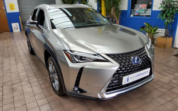 2025 Lexus Ux