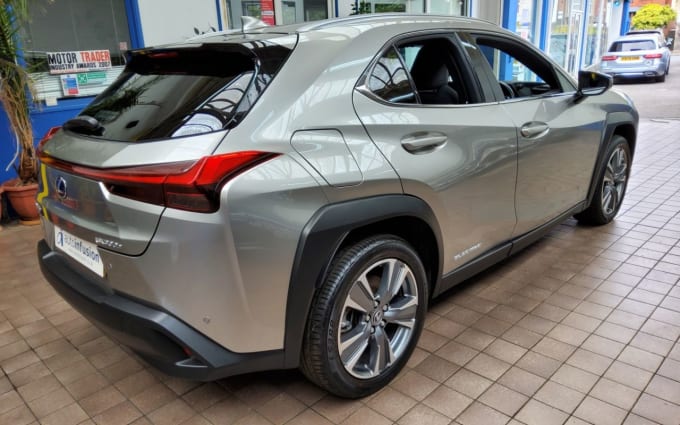 2025 Lexus Ux