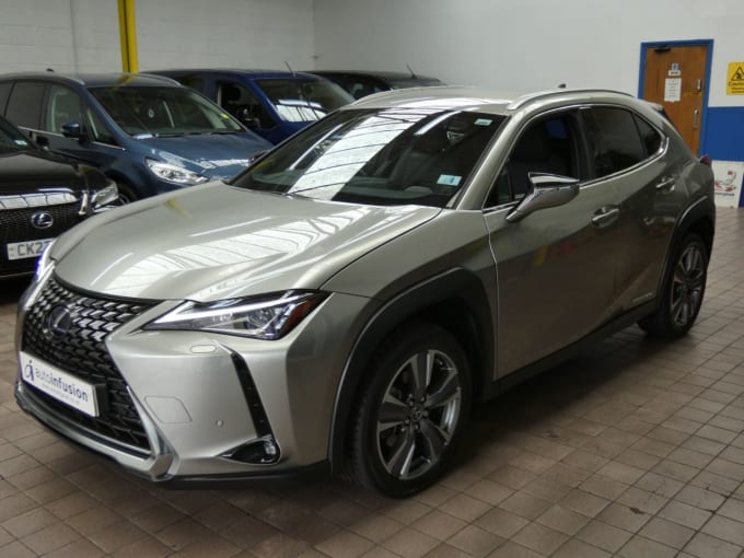 2025 Lexus Ux